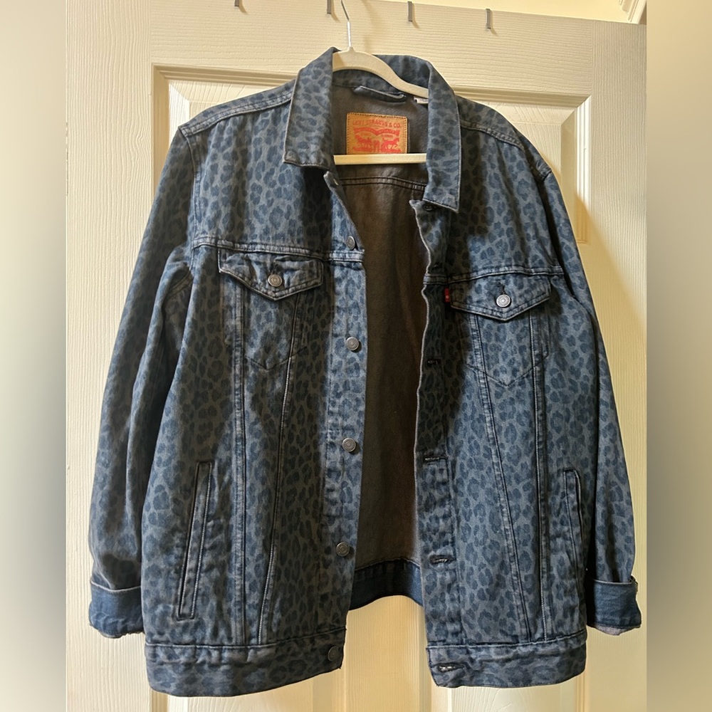 Levi’s cheetah Jean jacket